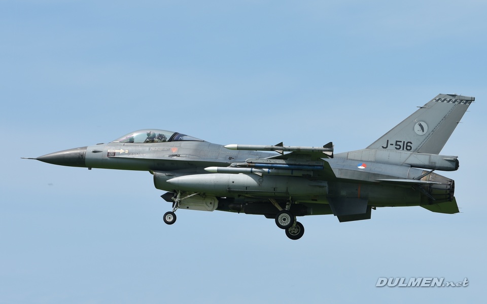 F-16AM J-516 322sqn